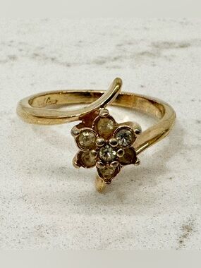💍 Vintage Park Lane Gold Tone Ring Clear Crystal Flower Size 10.75